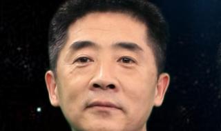 主持人何婕 主持人何婕